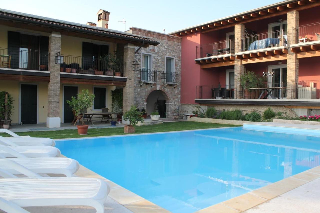 Tasso Canossa - Con Piscina *